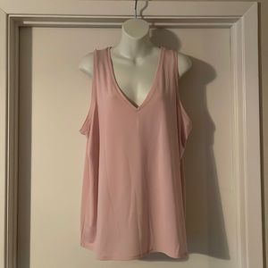 V-neck Express Top